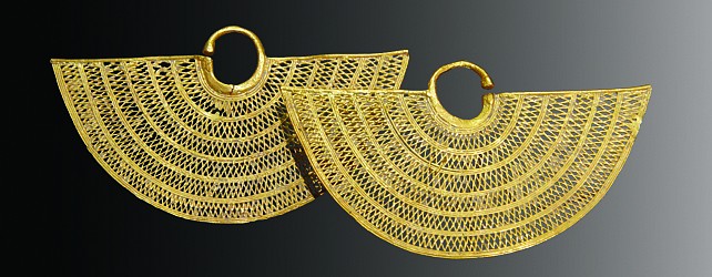 Pair of Sinu Gold Fan-Shaped Ear Ornaments, Colombia