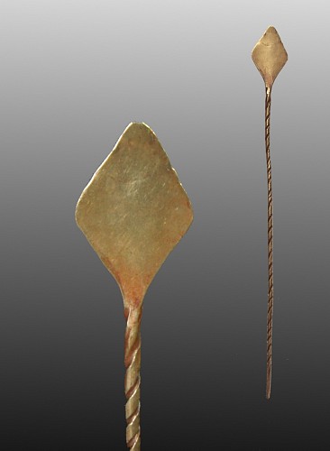 Peru - Chavin Gold Pin with Simple Twisted and Hammered Diamond Design $1,200